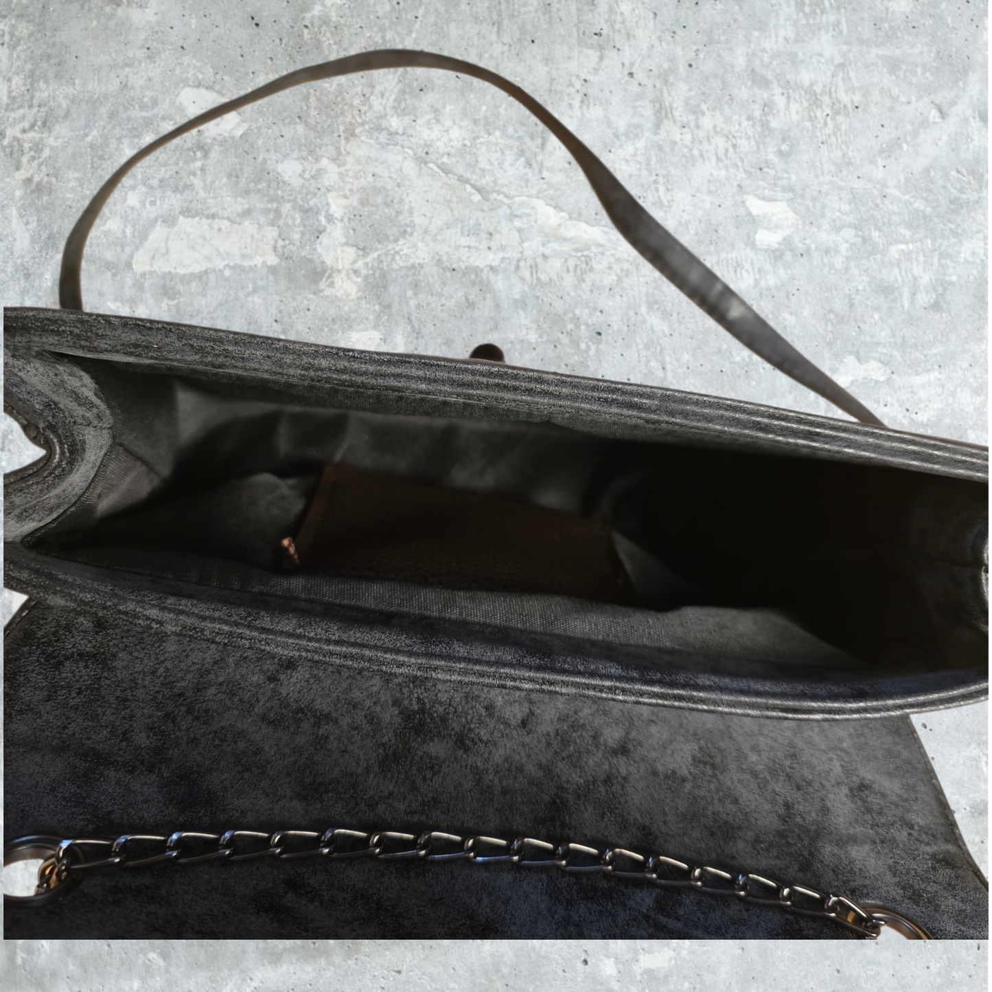 GUESS Umhängetasche / Clutch schwarz