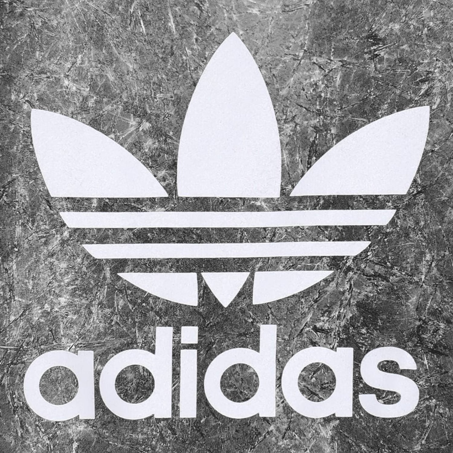 ADIDAS – Ausgewählte Second Hand Styles