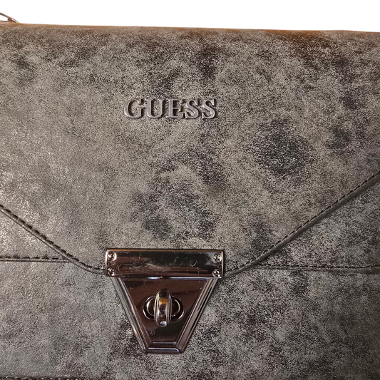 GUESS Umhängetasche / Clutch schwarz