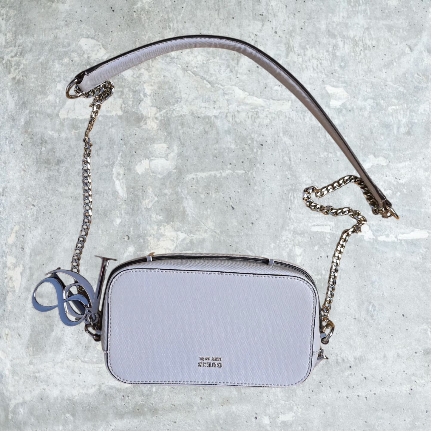 GUESS Umhängetasche / Shoulder Bag grau&nbsp;