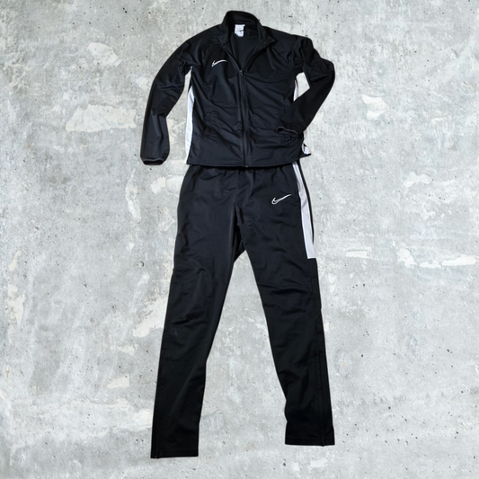 NIKE Trainingsanzug Set M (Jacke + Hose)