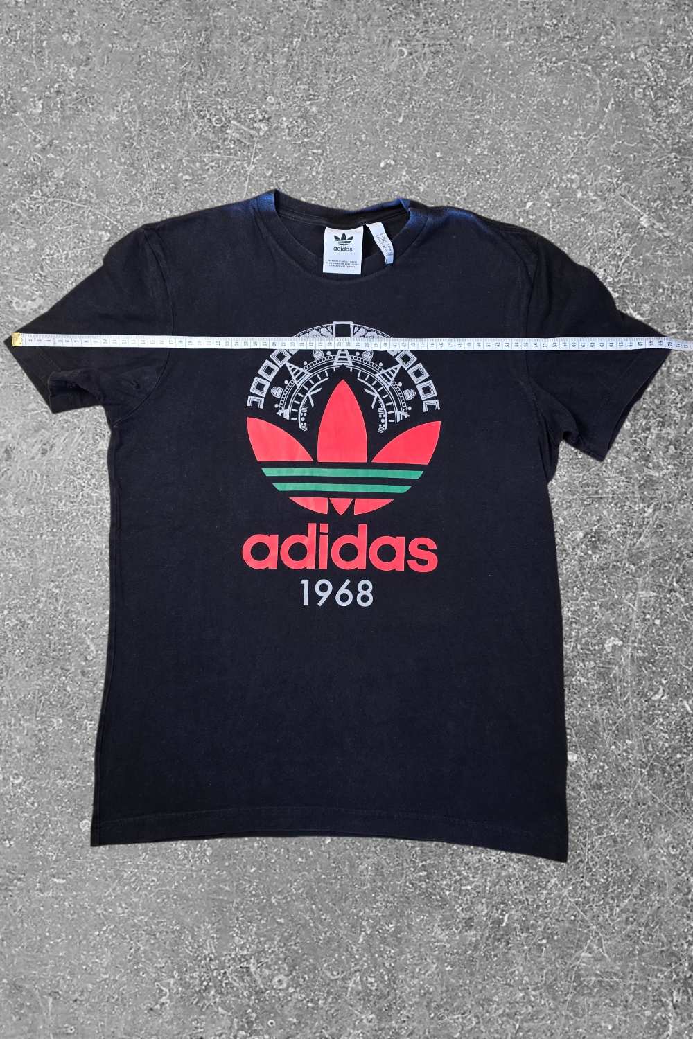 adidas T-Shirt Trefoil 1968 – Schwarz | Größe M