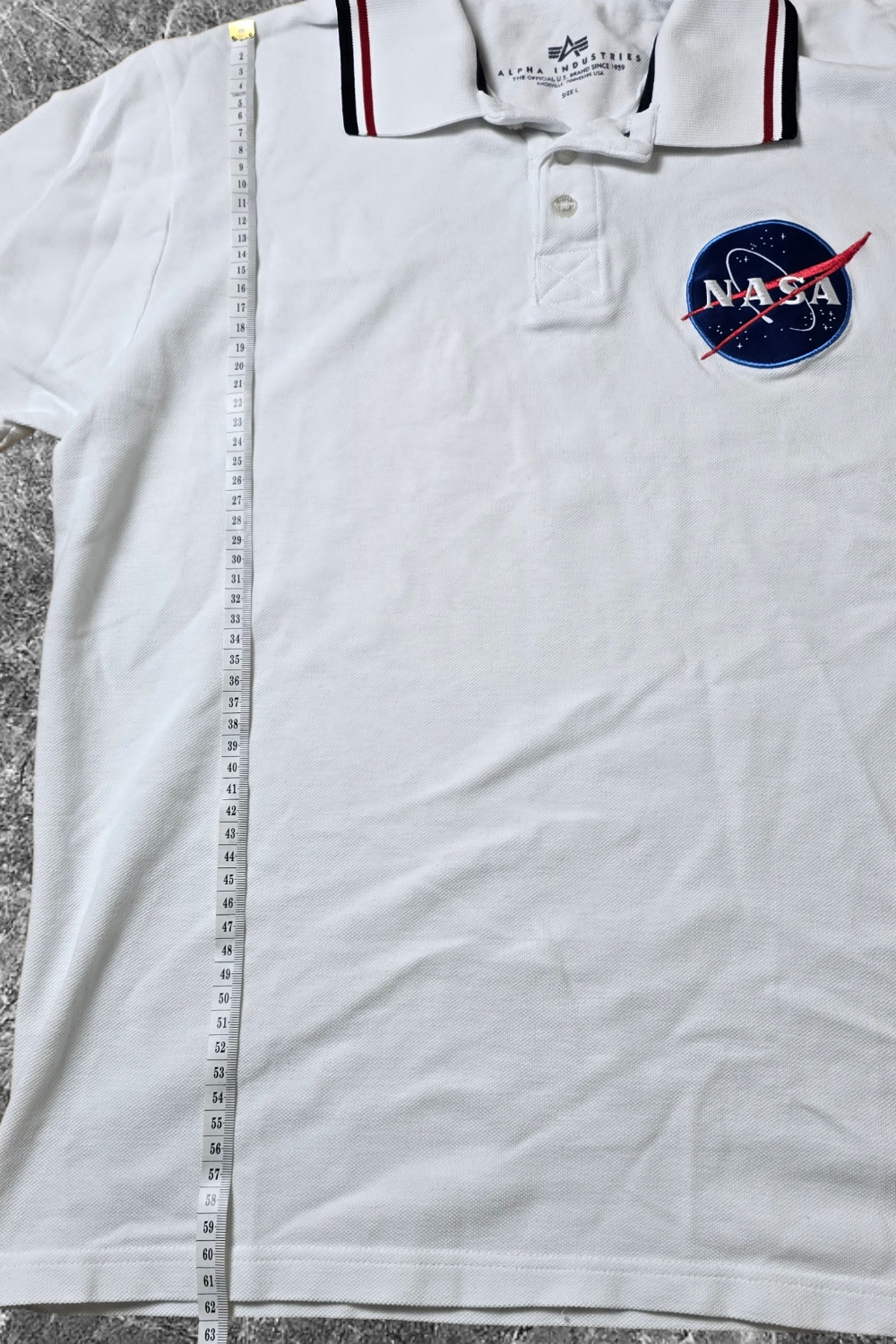 Alpha Industries x NASA Polo Shirt – Weiß | Größe L