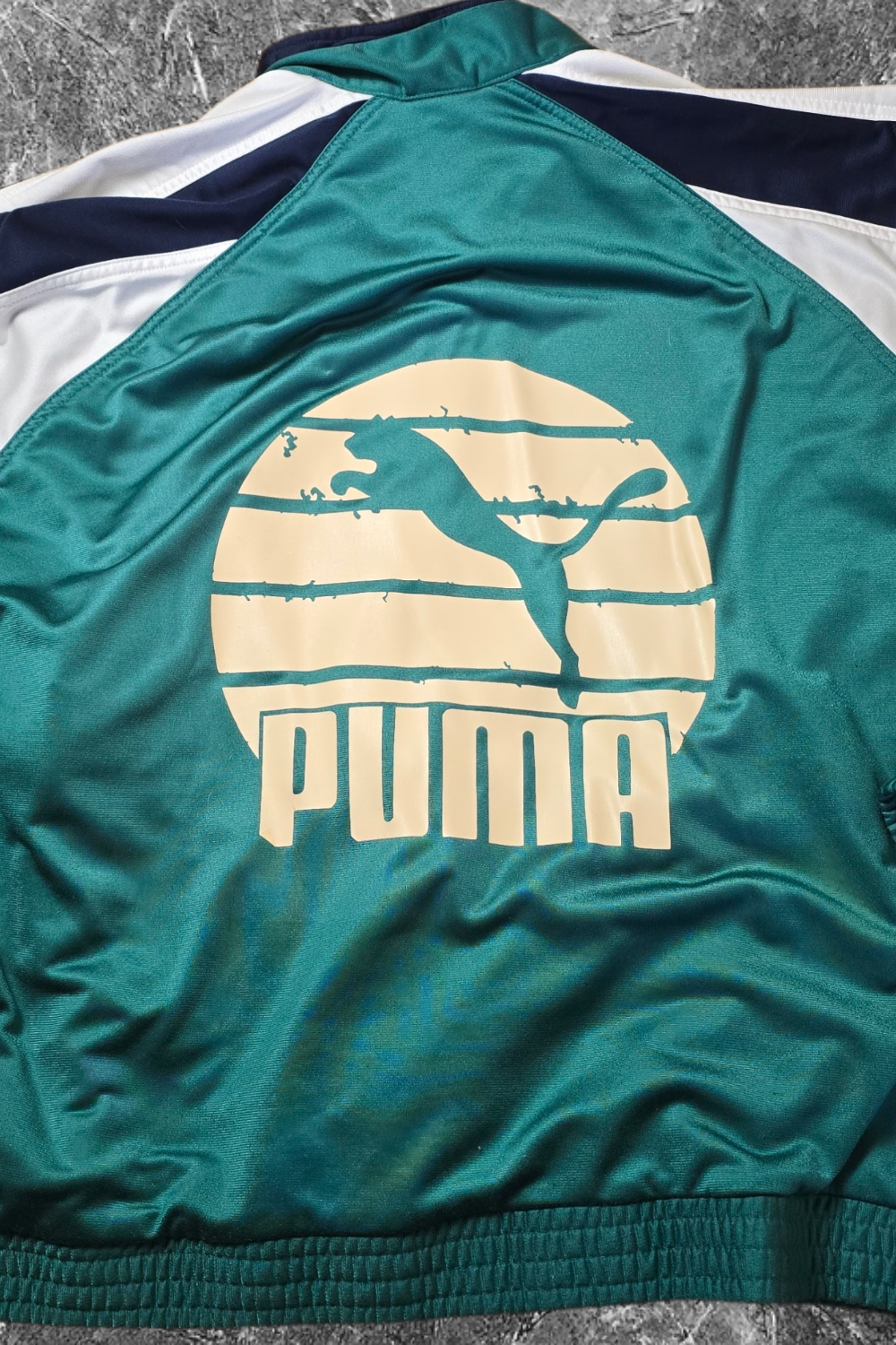 Puma Trainingsjacke – Vintage Style – Größe L