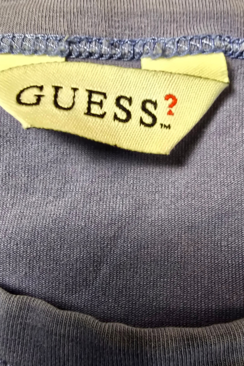 GUESS T-Shirt – Grau | Größe M